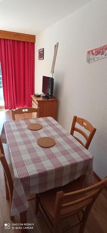 1700 Pour 4 Personnes - Au Calme - Avec Wifi